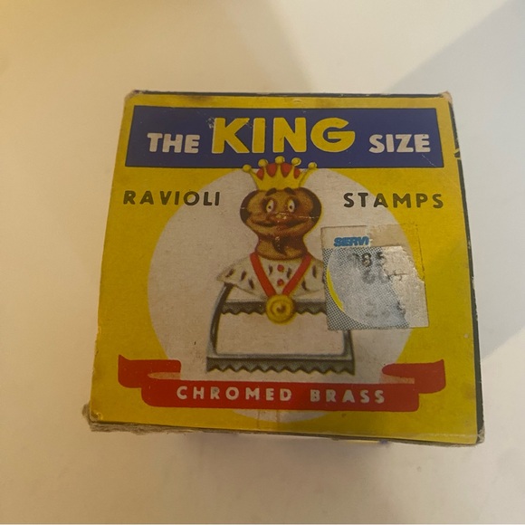 Vintage “The King Size Ravioli Stamp” Wooden Handle  Chromed Brass 2.5” Square - Picture 6 of 10
